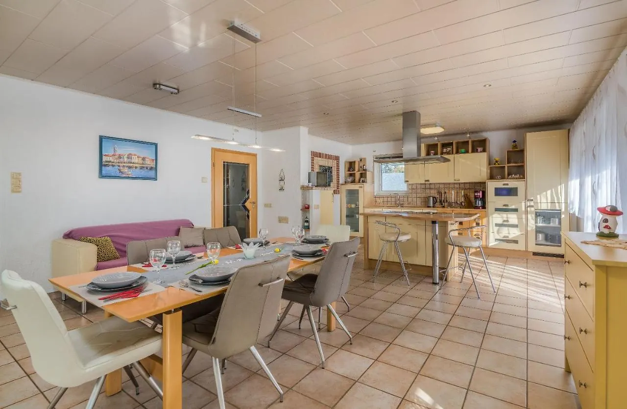 Holiday House Nika With Pool And Jacuzzi Linardići