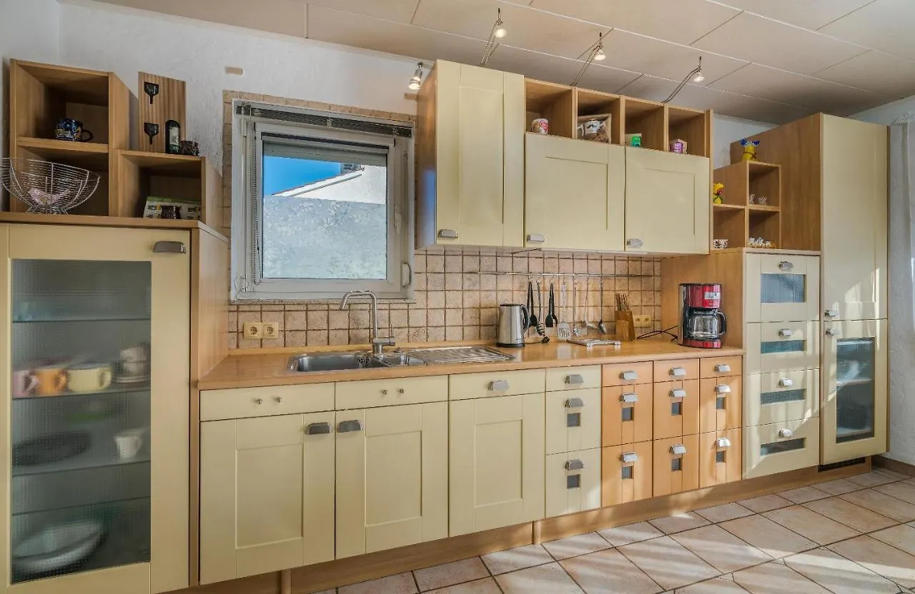 Holiday House Nika With Pool And Jacuzzi Linardići Kroatien